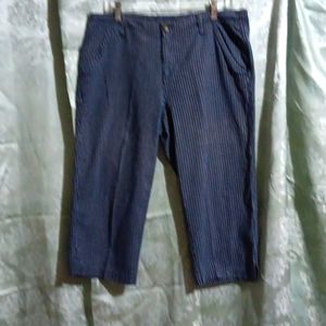 First Issue capris by Liz Claiborne